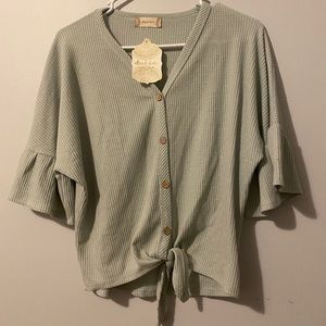 Small Altar’d State Top